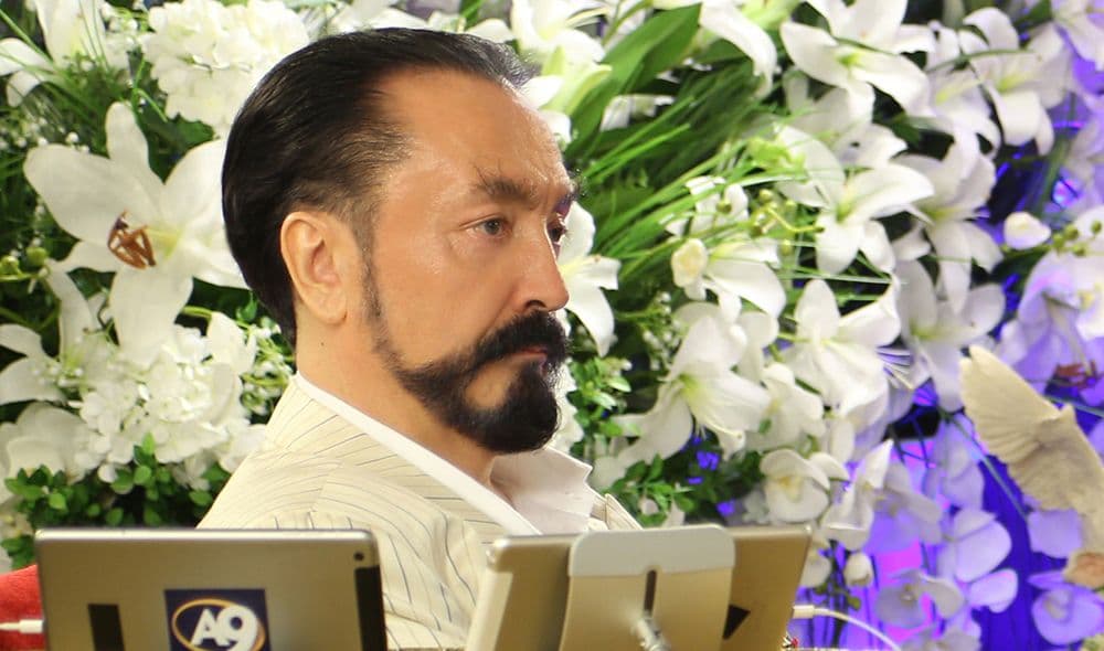 OPINIÕES DO SR. ADNAN OKTAR SOBRE O POVO DO LIVRO 1