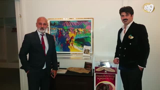 Değerli sanatçı, dizi oyuncusu ve şair Hamit Kaya, kitap ve albüm tanıtım toplantısında bir fosil sergisine de yer verdi.