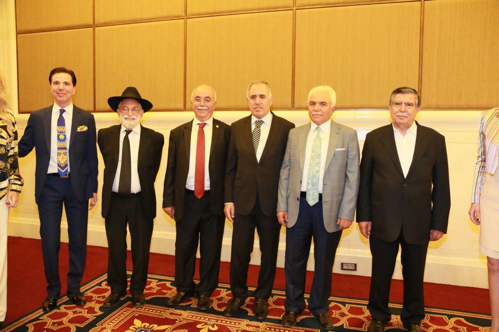 16 Temmuz 2014, Ankarada büyük elçiler ve politikacılarla düzenlediğimiz iftar yemeğinden
