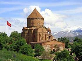 Vanlılar kapılarını Ermenilere açıyor