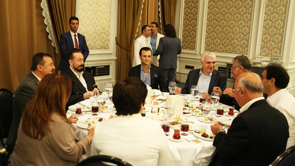 A9 TV ve Sn. Adnan Oktar'ın 18 Temmuz 2014 || İftar daveti