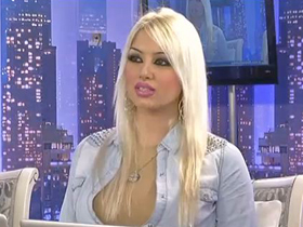 Aylin Kocaman, Ebru Altan, Damla Pamir, Gülşah Güçyetmez, Didem Rahvancı ve Didem Ürer'in A9 TV'deki canlı sohbeti (26 Kasım 2012; 20:30)