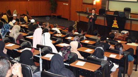 Malezya, Jabatan Agama İslam Merkezi'nde Dinler Birliği ve Evrim Teorisinin Çöküşü Konferansı