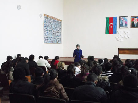 Astara'da Ortaokulda Evrim Teorisi'nin Çöküşü Konferansı