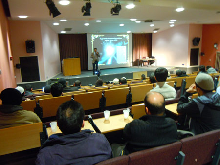 Central Lancashire Üniversitesi'nde Günümüz Bilimi ve Evrim Teorisi'nin Çöküşü Konferansı