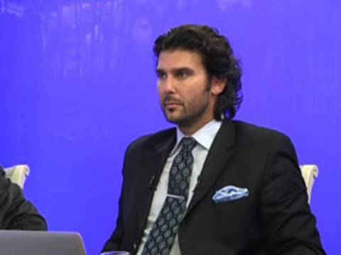 Akın Gözükan, Gökalp Barlan ve Erdem Ertüzün'ün A9 TV'deki canlı sohbeti (14 Kasım 2011; 17:00)