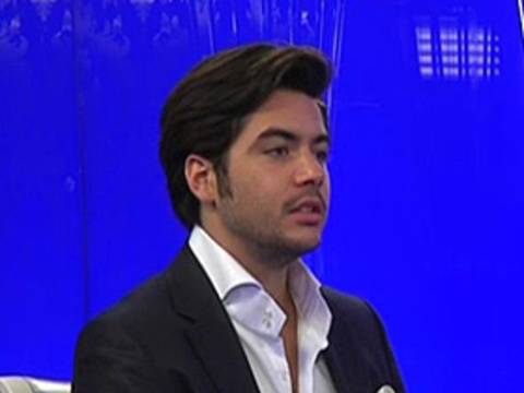 Onur Yıldız, Akın Gözükan ve Erdem Ertüzün'ün A9 TV'deki canlı sohbeti (26 Ekim 2011; 17:00)