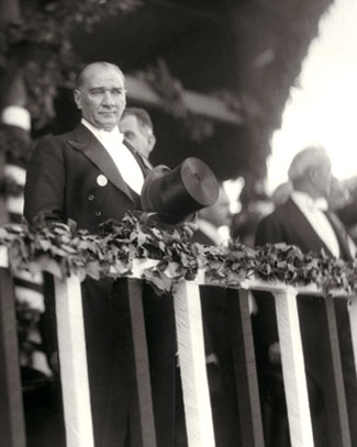 Atatürk_29 Ekim 1923