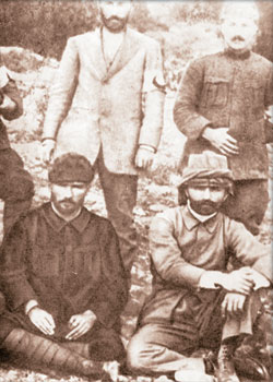 Atatürk Kızılay Heyeti ile birlikte (Derne, 1912)