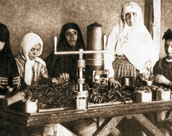 Kurtuluş Savaşı'nda mermi hazırlayan kadınlarımız